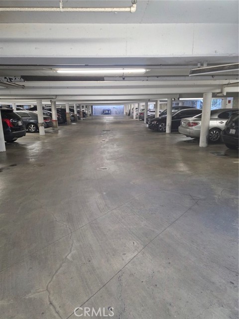 Detail Gallery Image 33 of 36 For 4558 Willis #114,  Sherman Oaks,  CA 91403 - 2 Beds | 2 Baths