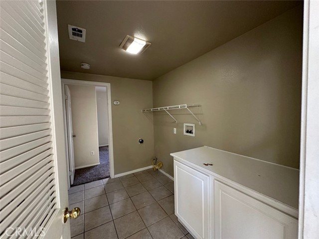 Detail Gallery Image 27 of 31 For 15300 Adobe Way, Moreno Valley,  CA 92555 - 5 Beds | 2/1 Baths