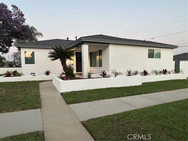 Front Image Thumbnail for CRDW26105373