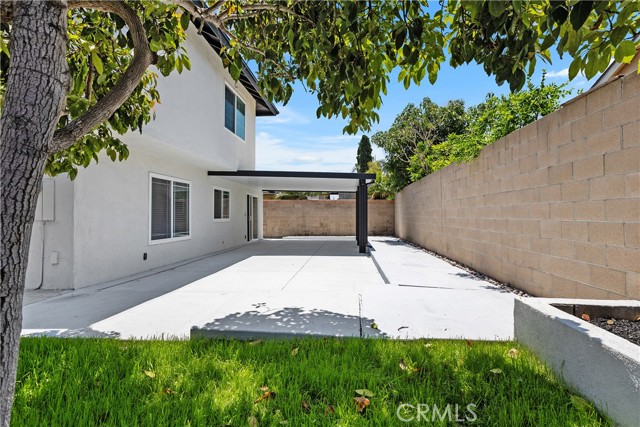 3614 S Olive Street, Santa Ana CA: https://media.crmls.org/medias/3920e3ff-201d-4b89-9968-40e39e95652a.jpg
