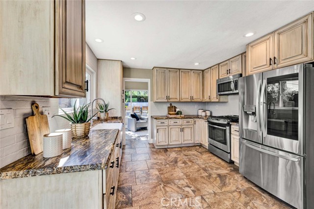 Detail Gallery Image 7 of 34 For 1607 N Dressage St, Orange,  CA 92869 - 3 Beds | 2 Baths