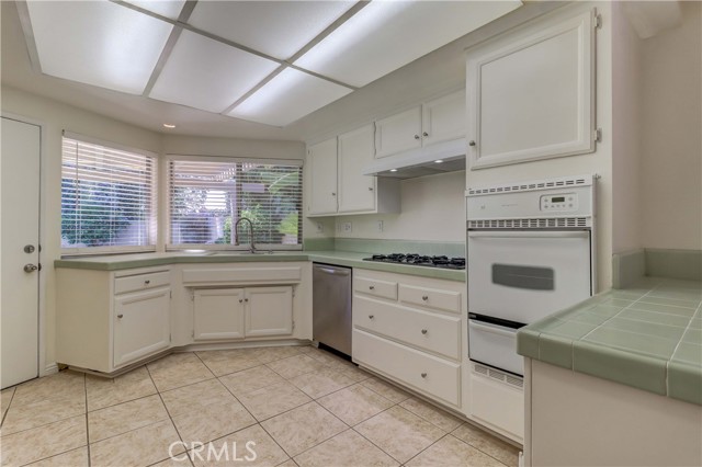 Image 6 of 47 For 2510 Alona Street