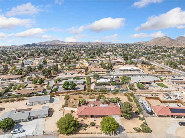 Detail Gallery Image 8 of 43 For 19240 Tonkawan, Apple Valley,  CA 92307 - 3 Beds | 2 Baths