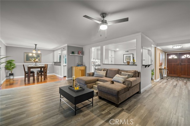 Detail Gallery Image 4 of 48 For 5328 Katherine St, Simi Valley,  CA 93063 - 4 Beds | 2 Baths