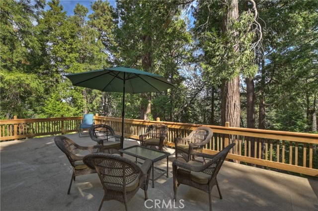 Detail Gallery Image 31 of 32 For 687 Crest Estates Dr, Lake Arrowhead,  CA 92352 - 3 Beds | 2/1 Baths