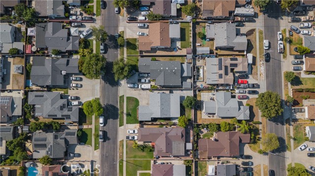 12019 Busiris Ave, Norwalk CA: https://media.crmls.org/medias/3924710d-6541-4092-b42a-a194f002f4c7.jpg