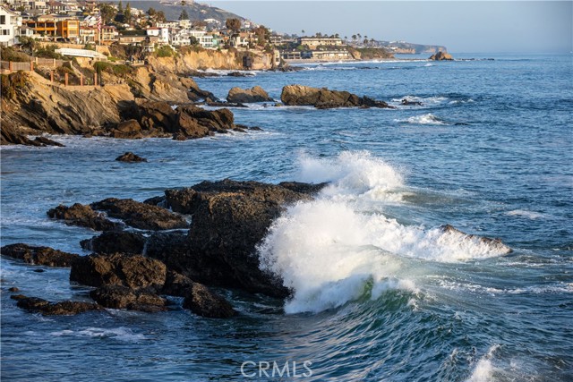 1901 Ocean Way, Laguna Beach CA: https://media.crmls.org/medias/39247cb1-f75e-4e07-afd0-87447fd793ed.jpg