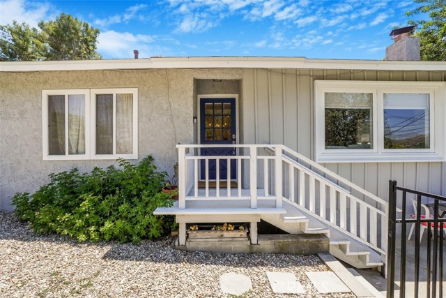 22960 Crespi Street, Woodland Hills CA: https://media.crmls.org/medias/39249a09-1d5b-40ef-951e-a1e8b06d1ad1.jpg