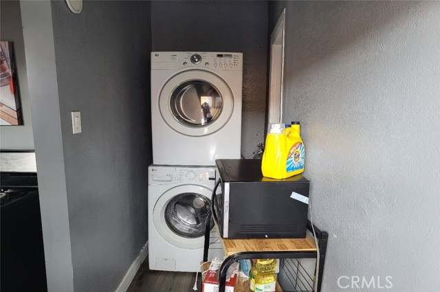 8110 S Denker Avenue, Los Angeles CA: https://media.crmls.org/medias/39249ae1-80c8-4963-be1f-3054d1ccf902.jpg