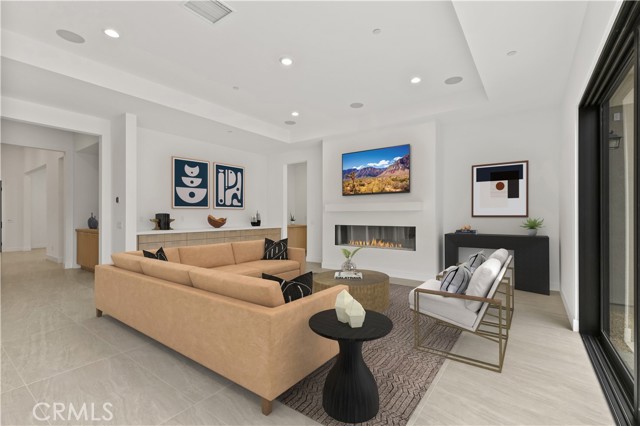 Detail Gallery Image 2 of 7 For 11900 Red Hawk Ln, Porter Ranch,  CA 91326 - 4 Beds | 4/1 Baths