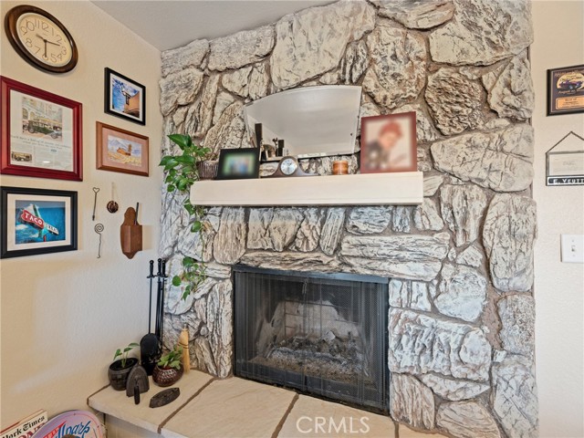 Detail Gallery Image 13 of 42 For 19230 Seneca Rd, Apple Valley,  CA 92307 - 3 Beds | 2 Baths