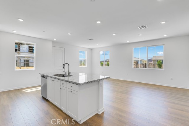 Detail Gallery Image 3 of 24 For 34569 Ciruela Ave, French Valley,  CA 92596 - 3 Beds | 2/1 Baths