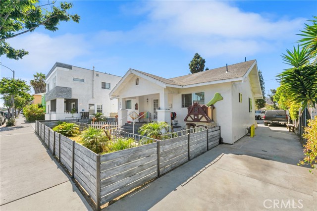 1830 7th Street, Long Beach, California 90813, ,Multi-Family,For Sale,7th,PW23166122