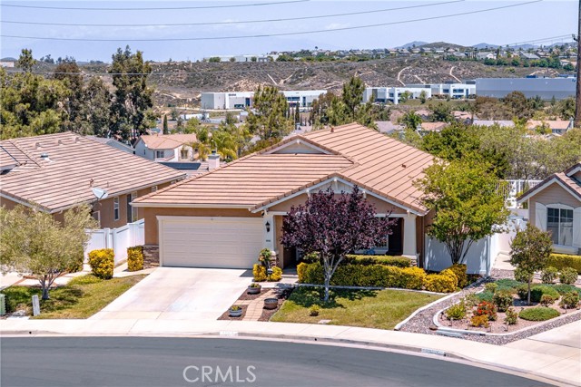 39312 Beringer Drive, Murrieta CA: https://media.crmls.org/medias/39282338-f337-465e-b798-1640d983674d.jpg