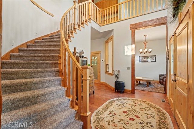 Detail Gallery Image 10 of 38 For 1034 Teakwood, Lake Arrowhead,  CA 92352 - 4 Beds | 3 Baths