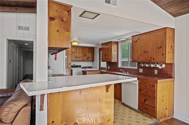 429 1st Street, Manhattan Beach, California 90266, 5 Bedrooms Bedrooms, ,1 BathroomBathrooms,Residential,Sold,1st,PV24022554