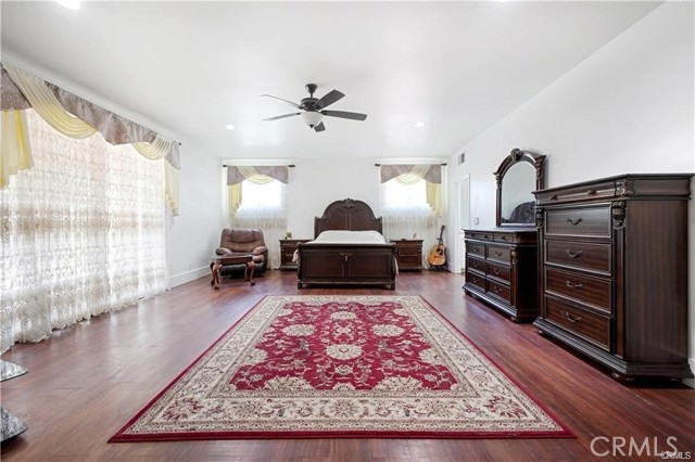 Detail Gallery Image 38 of 55 For 22329 Plummer St, Chatsworth,  CA 91311 - 4 Beds | 5 Baths