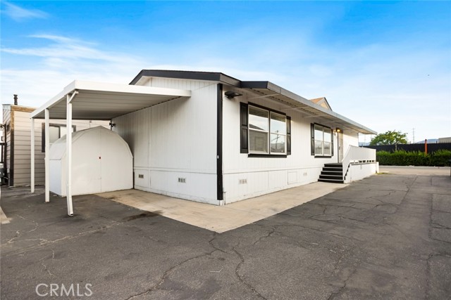 Detail Gallery Image 3 of 37 For 8250 Lankershim Blvd #33,  North Hollywood,  CA 91605 - 3 Beds | 2 Baths