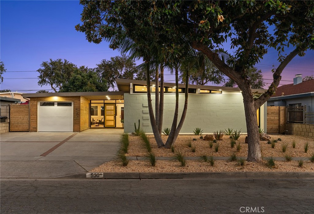530 W Elm Avenue