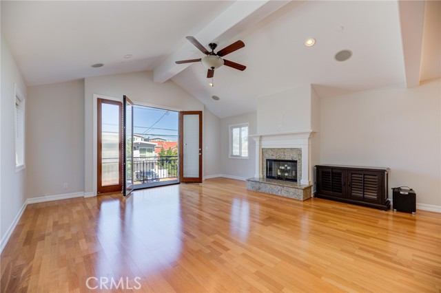 Detail Gallery Image 11 of 36 For 1726 Carlson Ln, Redondo Beach,  CA 90278 - 3 Beds | 2/1 Baths