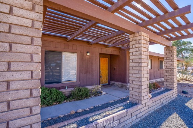 Detail Gallery Image 6 of 52 For 19801 Talihina Rd, Apple Valley,  CA 92307 - 3 Beds | 2 Baths