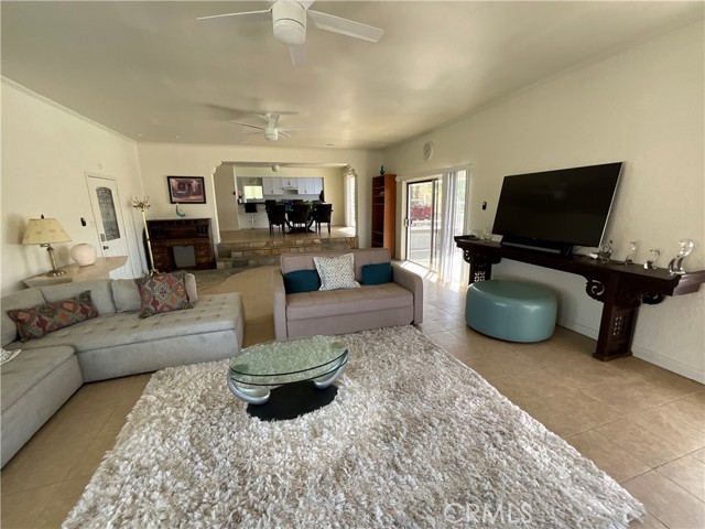 73405 Rask Road, Desert Hot Springs CA: https://media.crmls.org/medias/392c19bb-9576-4e26-bd3c-ad7b752013a5.jpg