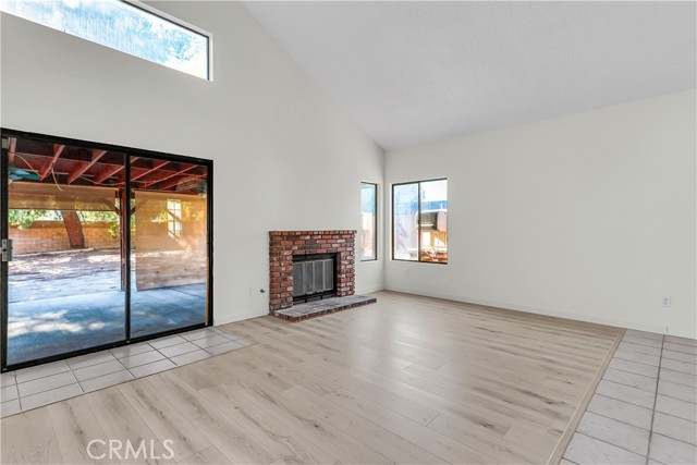 44827 Rock Island Drive, Lancaster CA: https://media.crmls.org/medias/392c259c-2ba0-45fd-be58-888f7d641ce6.jpg
