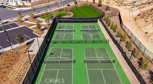 Detail Gallery Image 32 of 35 For 29409 via Diamante, Valencia,  CA 91354 - 3 Beds | 3/1 Baths