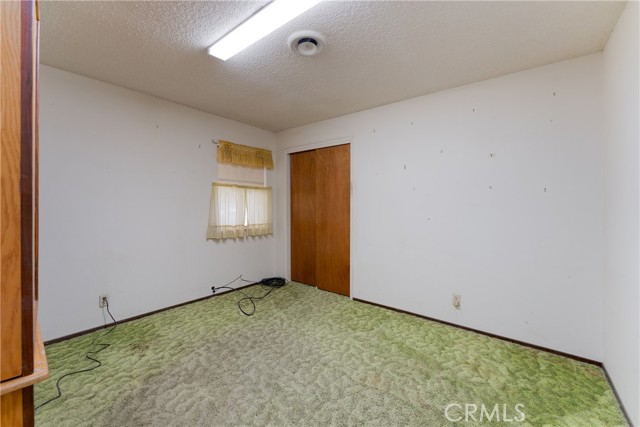 Image 14 of 35 For 641 Blue Oak Drive