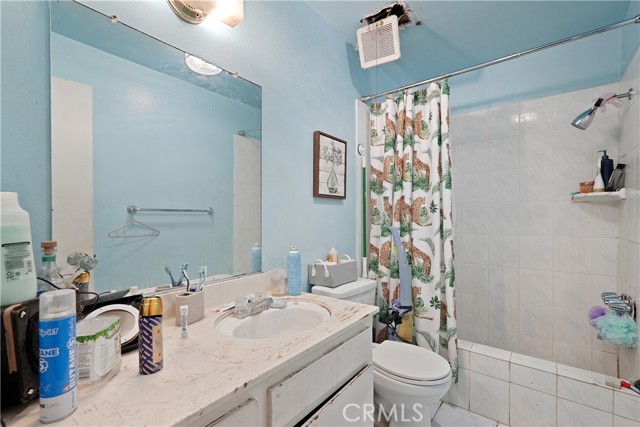 Detail Gallery Image 14 of 18 For 6255 Woodman Ave #103,  Van Nuys,  CA 91401 - 2 Beds | 2 Baths