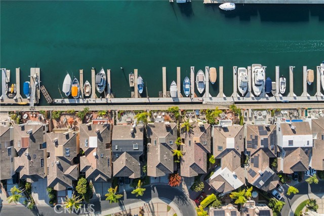 Detail Gallery Image 43 of 44 For 6230 Napoli Ct, Long Beach,  CA 90803 - 4 Beds | 4 Baths