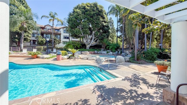 Detail Gallery Image 46 of 59 For 2563 Plaza Del Amo #204,  Torrance,  CA 90503 - 2 Beds | 2 Baths