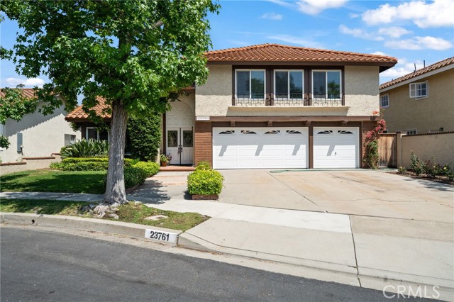 23761 Singapore Street, Mission Viejo CA: https://media.crmls.org/medias/393032f1-77ea-4a62-ad06-538127087156.jpg