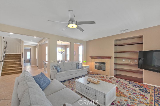 Detail Gallery Image 9 of 42 For 36644 Bay Hill Dr, Beaumont,  CA 92223 - 4 Beds | 3/1 Baths