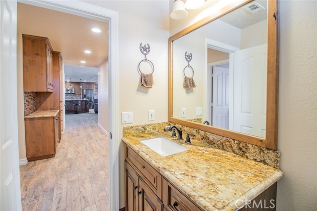 Detail Gallery Image 28 of 51 For 8722 Deep Creek Rd, Apple Valley,  CA 92308 - 3 Beds | 2/1 Baths