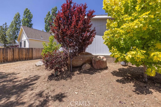109 Wabash Lane, Sugarloaf CA: https://media.crmls.org/medias/393222c6-0556-4d3f-9ac7-e5ab751a60b6.jpg