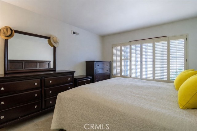 Detail Gallery Image 13 of 30 For 18237 Solano River Ct, Fountain Valley,  CA 92708 - 2 Beds | 2 Baths