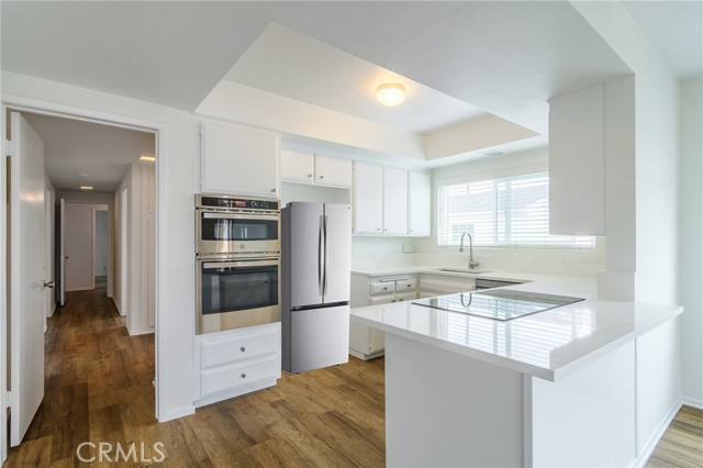 320 1/2 Coral Avenue, Newport Beach CA: https://media.crmls.org/medias/3932aab0-ea5a-4c61-b2b7-28f99859b40c.jpg