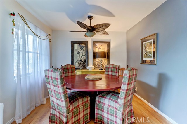 1403 Cuernavaca Place, Claremont CA: https://media.crmls.org/medias/39337db0-f1a0-4e72-bb78-cf86dcd9f78f.jpg