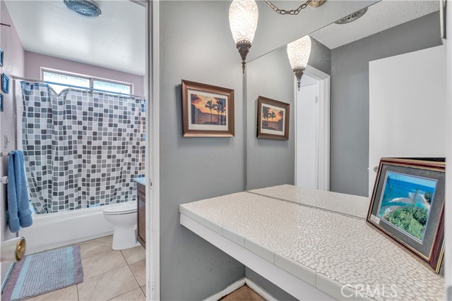 Detail Gallery Image 12 of 29 For 18911 Circle of Friends, Newhall,  CA 91321 - 2 Beds | 2 Baths