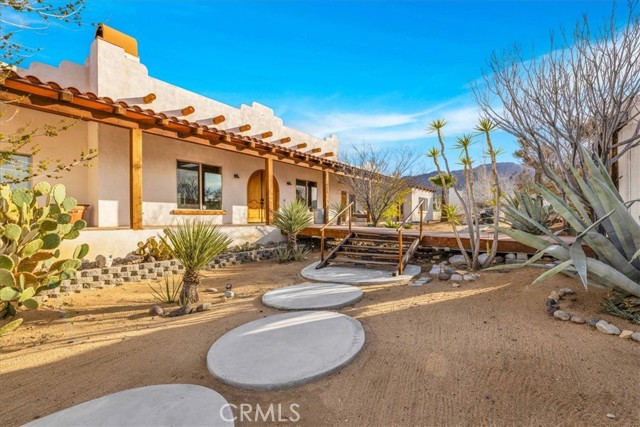7423 Juniper Road, Joshua Tree CA: https://media.crmls.org/medias/39348621-1594-41ba-a010-310520ad8a4d.jpg