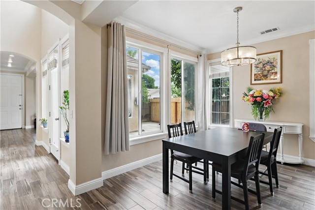 Detail Gallery Image 8 of 50 For 1958 Fall Brook Ct, Merced,  CA 95340 - 4 Beds | 3 Baths