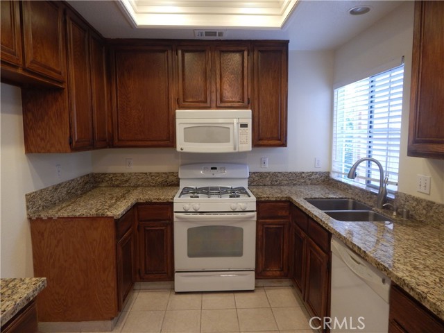 Detail Gallery Image 9 of 42 For 28697 La Siena, Laguna Niguel,  CA 92677 - 2 Beds | 2 Baths