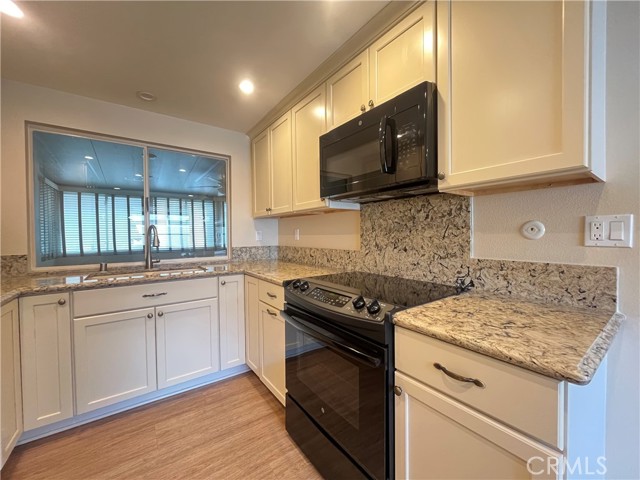 393529df Cf3a 4a69 9ae8 5715d3a23543