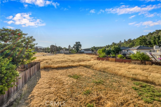 Detail Gallery Image 9 of 30 For 19959 Mountain Meadow, Hidden Valley Lake,  CA 95467 - 3 Beds | 2 Baths