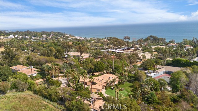 Detail Gallery Image 8 of 61 For 27409 Pacific Coast Hwy, Malibu,  CA 90265 - 4 Beds | 4 Baths