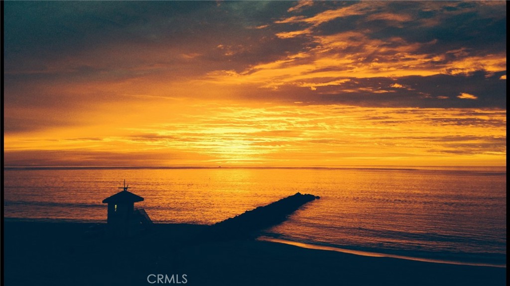 https://media.crmls.org/medias/39376fbb-6ef1-4397-b6f9-fe7cdce28190.jpg?preset=X-Large