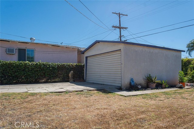 7029 4th Avenue, Los Angeles CA: https://media.crmls.org/medias/3937fe52-84ba-4893-88c6-c790a5994f8d.jpg