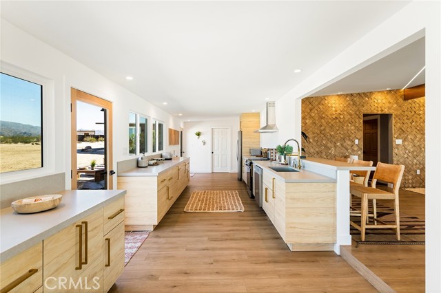 70315 Indian Trail, 29 Palms CA: https://media.crmls.org/medias/393819e4-c73f-4224-a65d-a2e8526c10d4.jpg