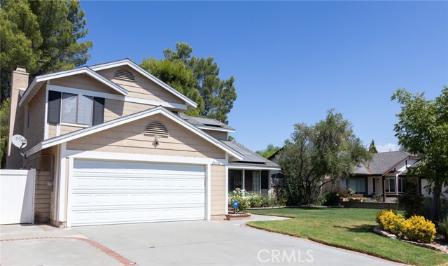 Detail Gallery Image 3 of 28 For 28056 Redwood Glen Rd, Valencia,  CA 91354 - 4 Beds | 2/1 Baths